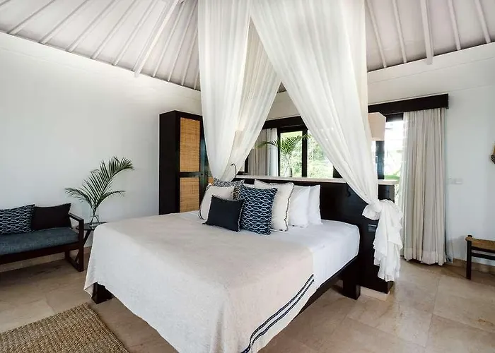 Batu Karang Hotel *