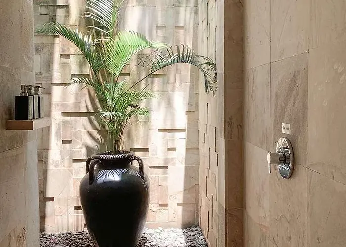Batu Karang Hotel